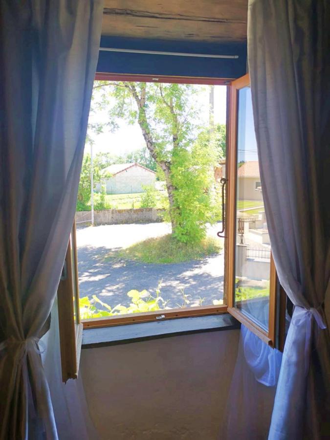 Les Verges Gites Exideuil-sur-Vienne Extérieur photo